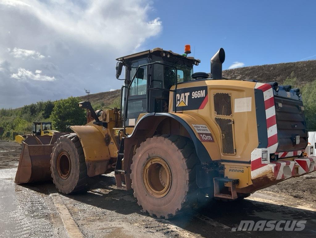 CAT 966 M لوادر بعجل