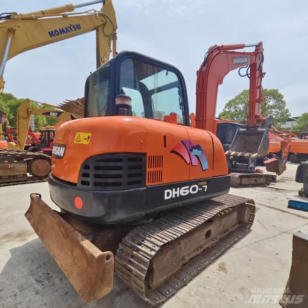 Doosan DH 60 حفارات صغيرة أقل من 7 طن (حفارات صغيرة)