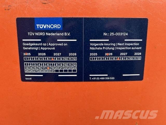 JLG E 400 AJPN رافعات سلة مفصلية