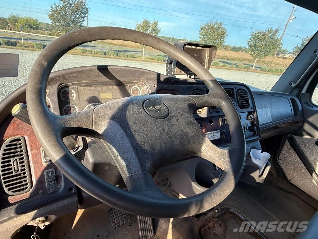 Freightliner M2 شاحنات المخلفات