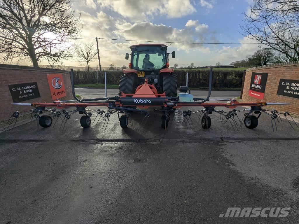Kubota TE 6576 مكابس وميبسات التبن