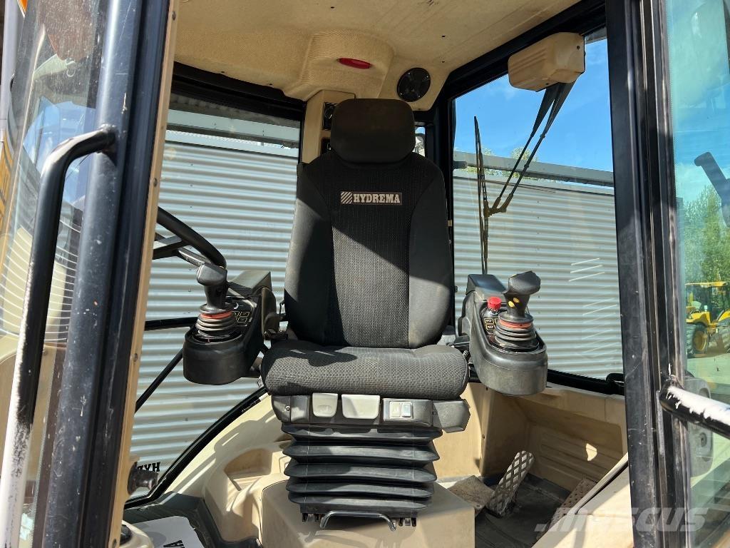 Hydrema 906 E لوادر ذات جرافات عكسية