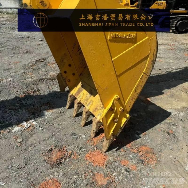 Komatsu PC 240 حفارات زحافة