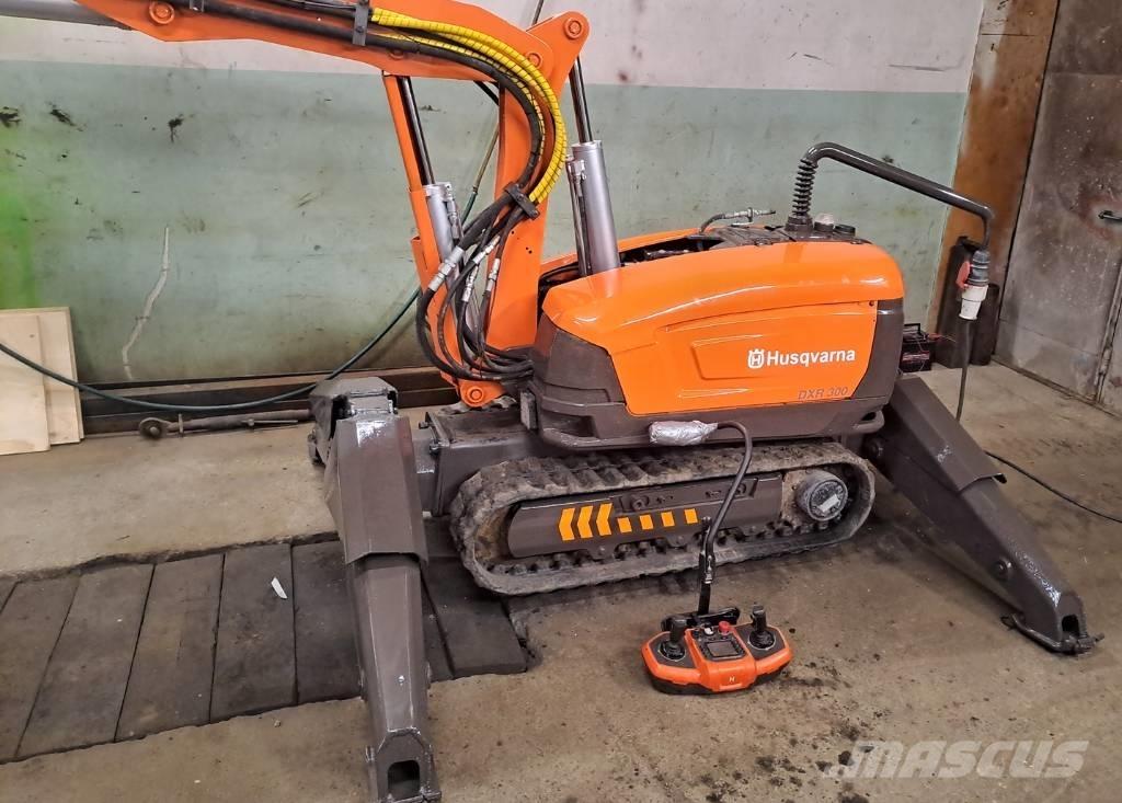 Husqvarna DXR 300 حفارات صغيرة أقل من 7 طن (حفارات صغيرة)