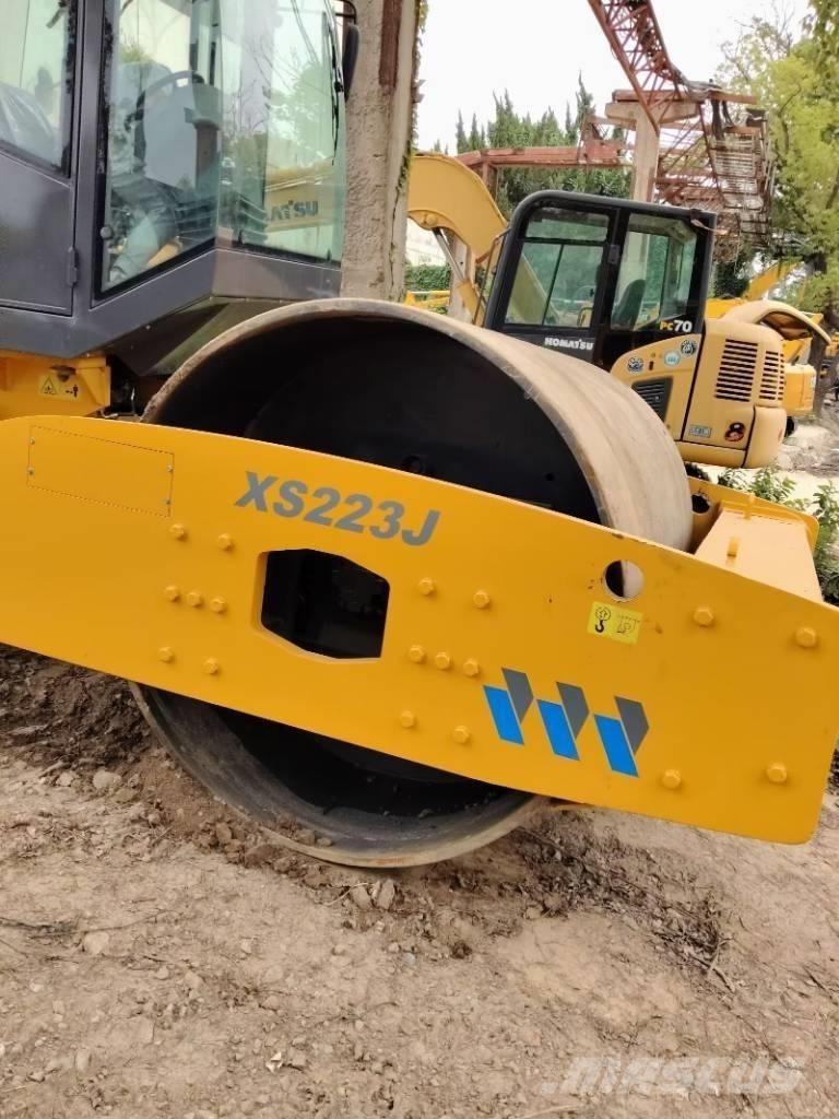 XCMG XS 223 J مداحل أحادية الأسطوانة