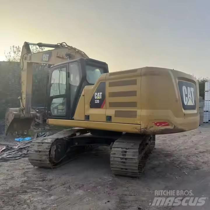 CAT CAT323GX حفارات زحافة