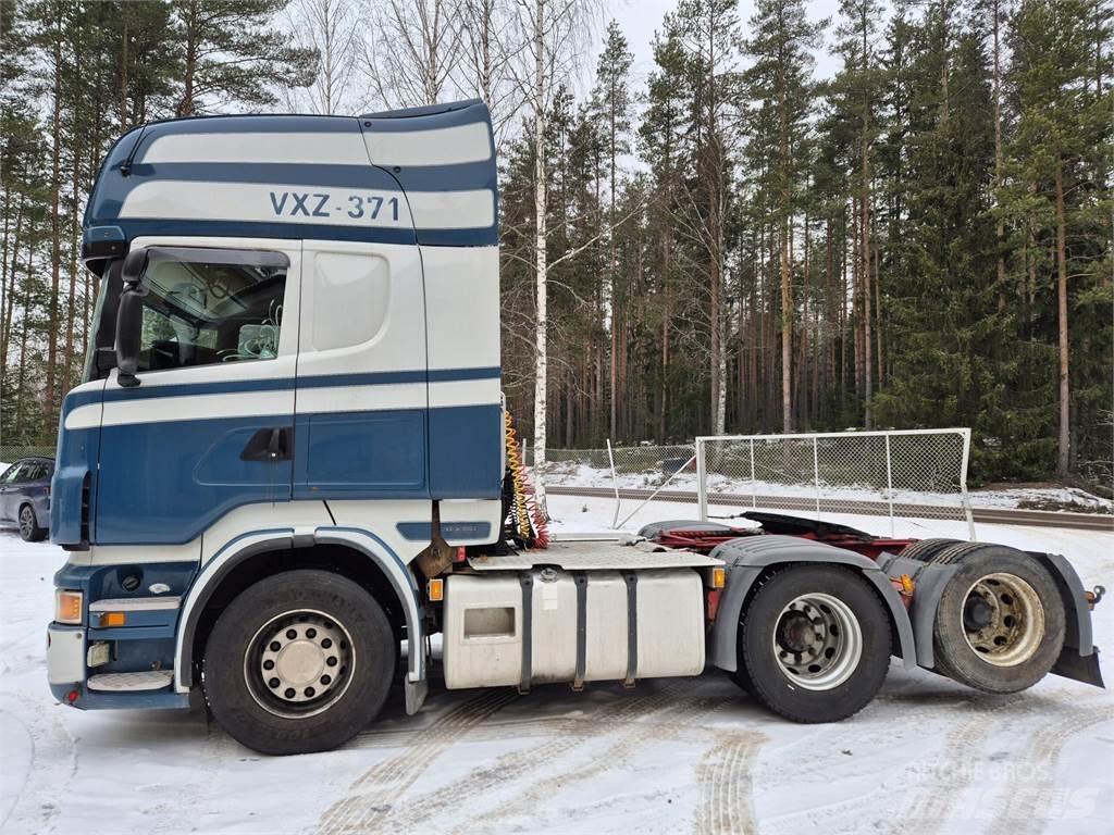 Scania R560 6x2 وحدات الجر