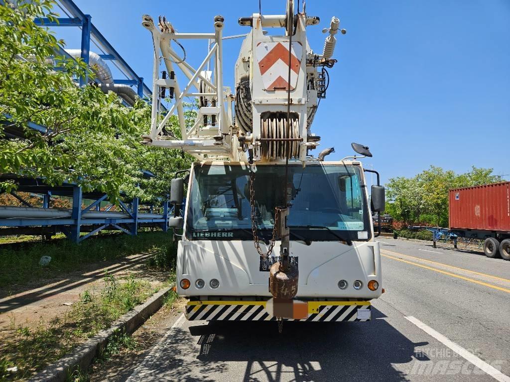 Liebherr LTM1055 رافعات صالحة لكل أنواع الطرق