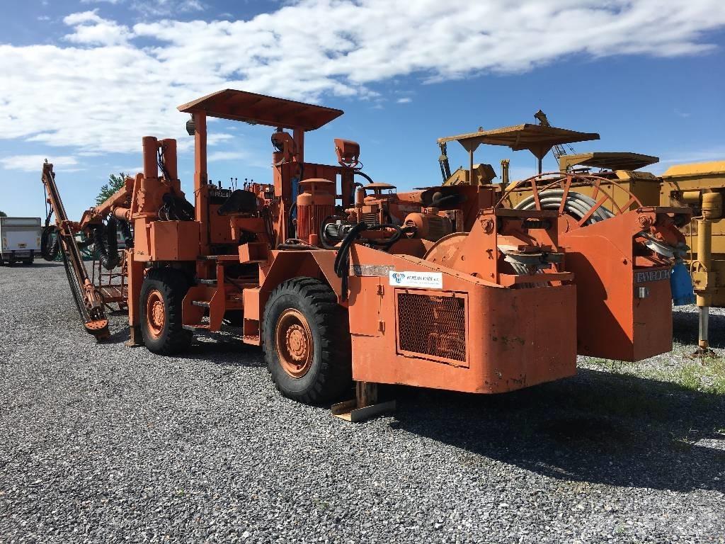 Tamrock TA 400 Super الحفارات الأفقية