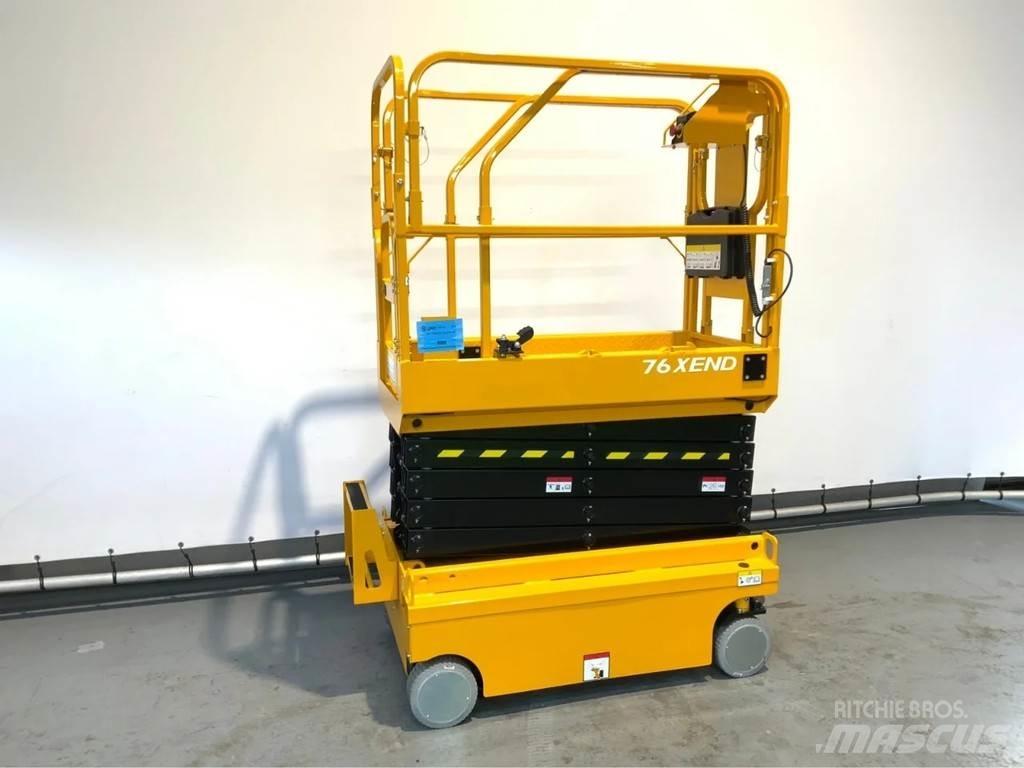 John Deere 76XEND رافعات مقصية الشكل