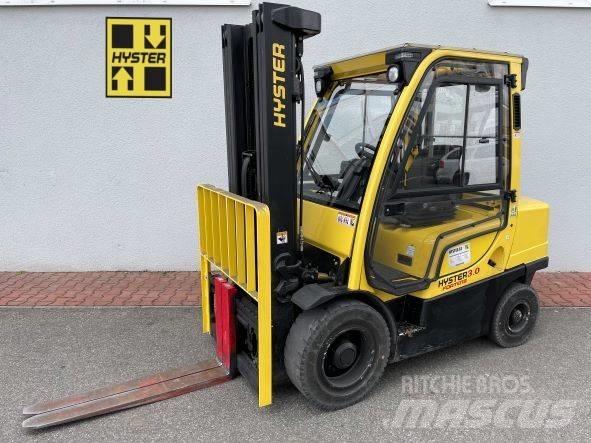 Hyster H 30 FT شاحنات الديزل