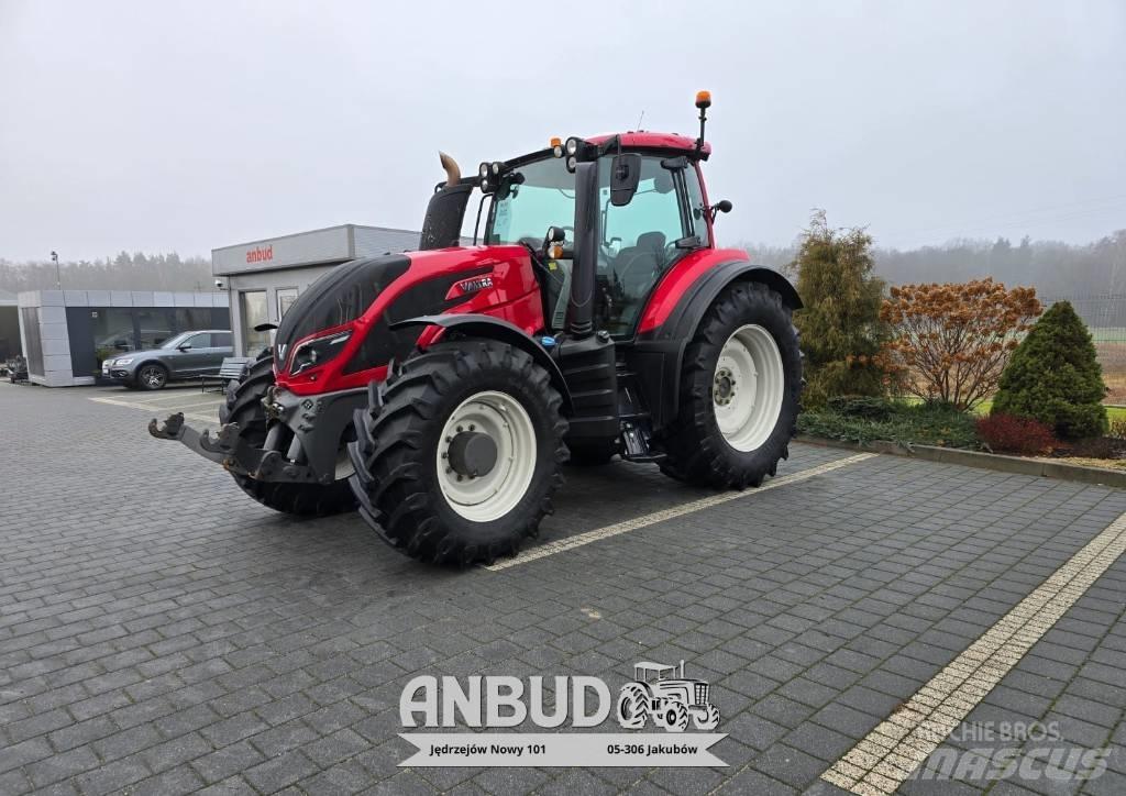 Valtra T234 Versu الجرارات