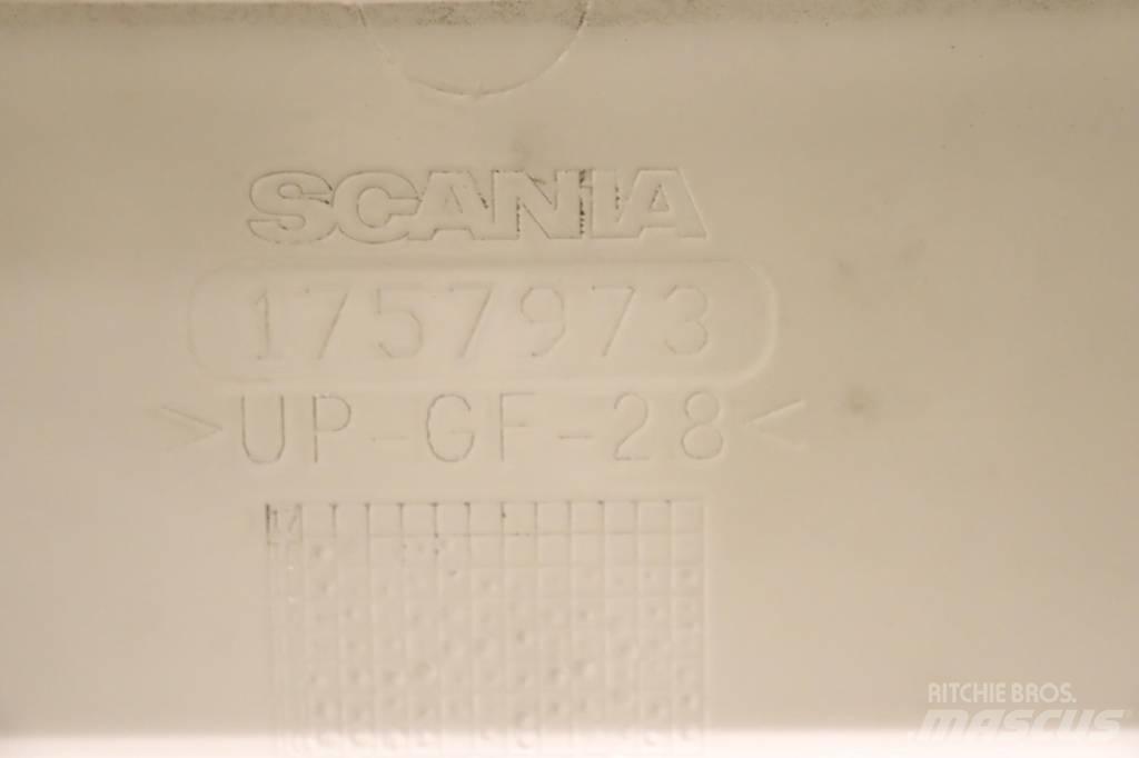 Scania R 520 LB شاحنات بمقصورة وهيكل