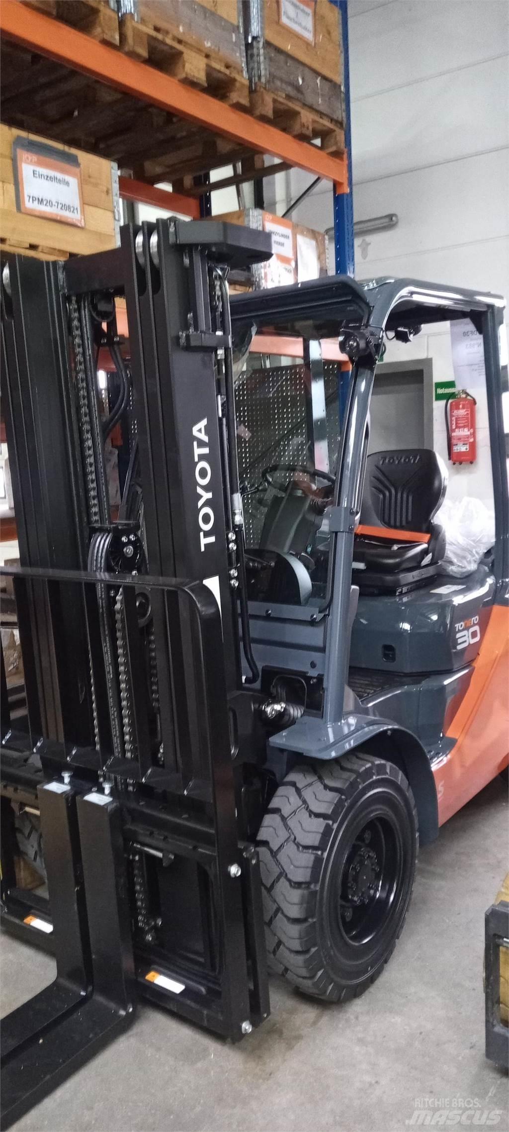Toyota 52-8FDF30 شاحنات الديزل