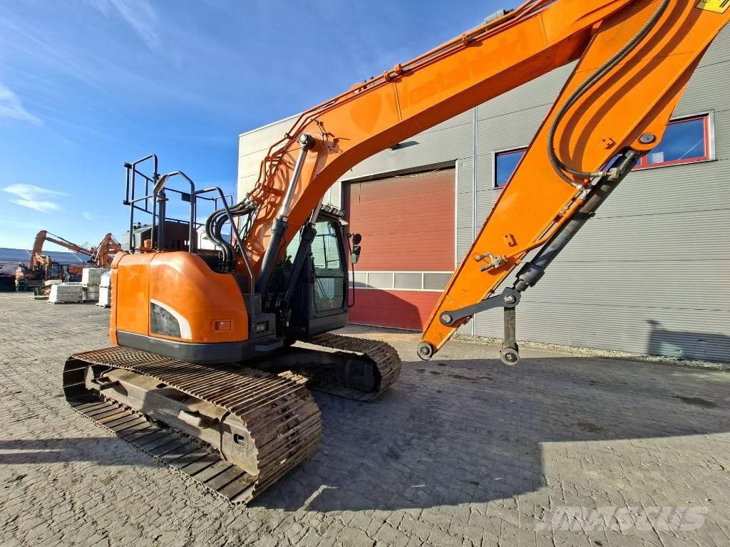 Doosan DX 140 LCR حفارات زحافة