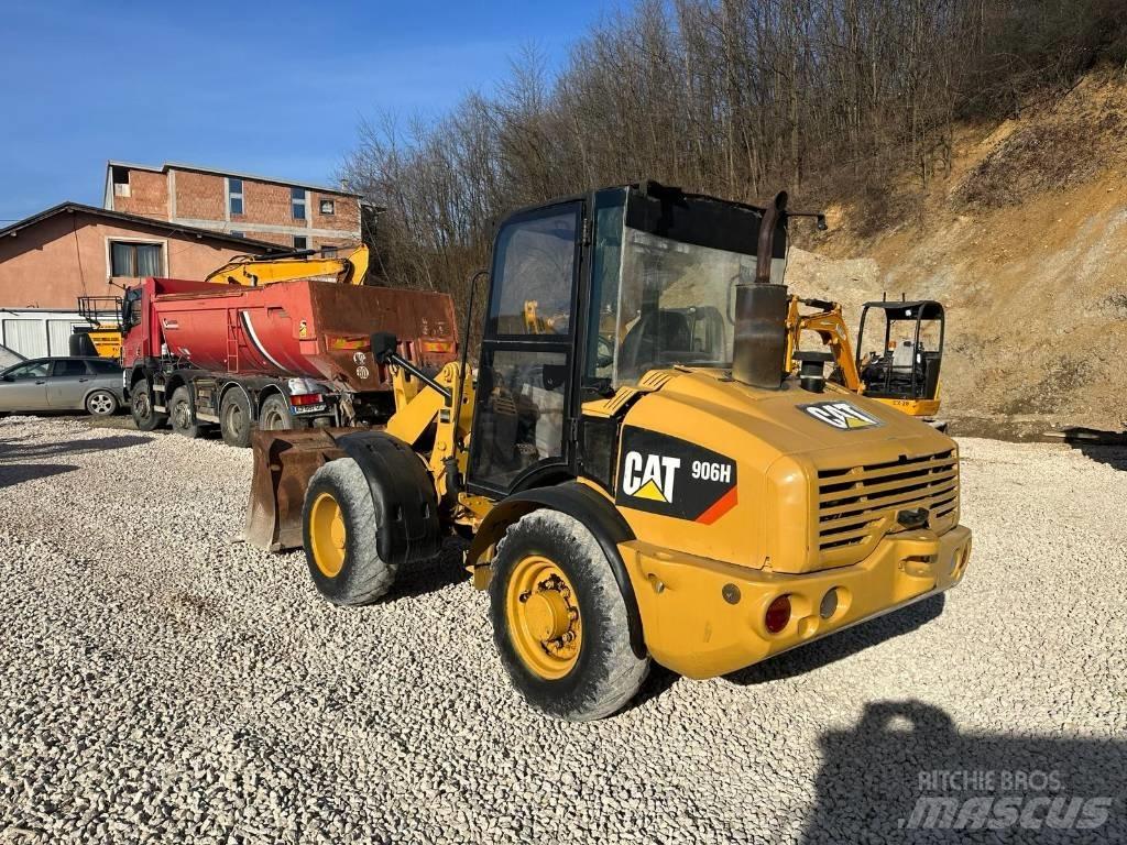 CAT 906 H NEW TIRES لوادر بعجل