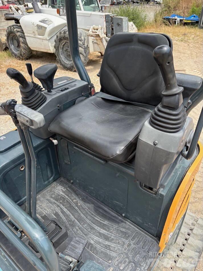 Hyundai R17-9 حفارات صغيرة أقل من 7 طن (حفارات صغيرة)