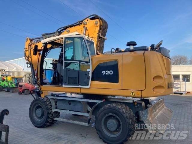 Liebherr A920 حفارات بعجل