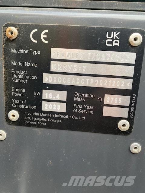 Develon DX 27 Z-7 حفارات صغيرة أقل من 7 طن (حفارات صغيرة)