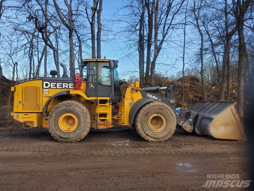 John Deere 744 K لوادر بعجل