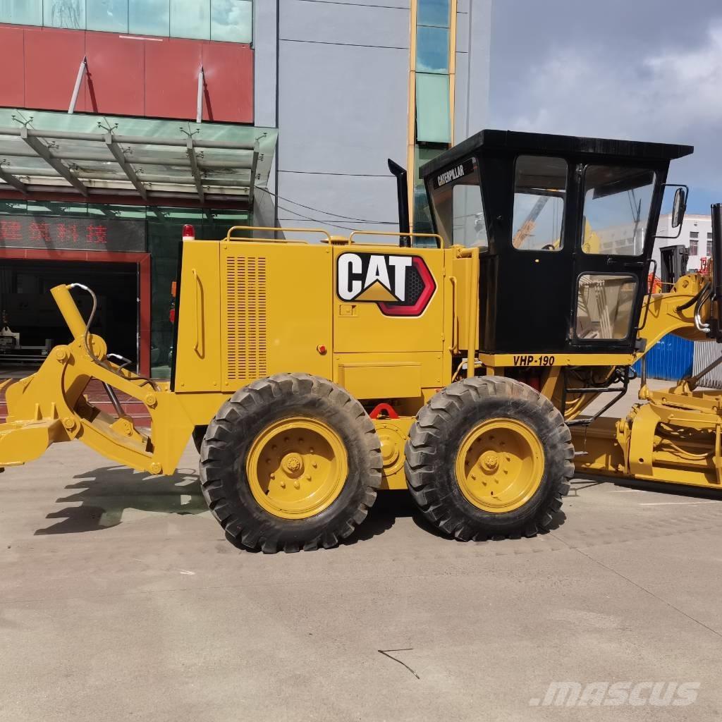 CAT 140k معدات تمهيد الطرق