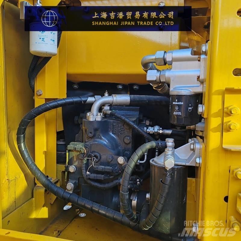 Komatsu PC 110 حفارات وسط 7 طن - 12 طن