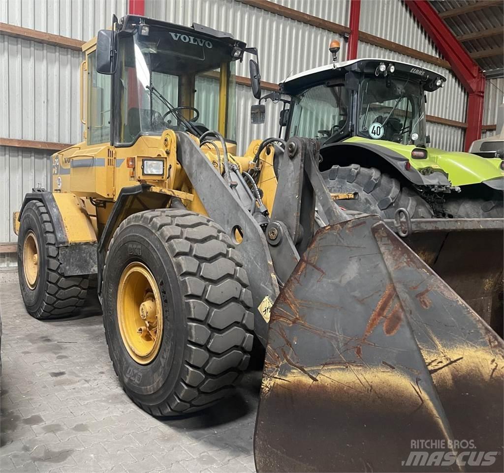 Volvo L70-B لوادر بعجل