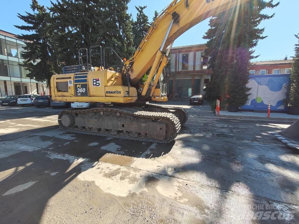 Komatsu PC 360 LC-10 حفارات زحافة