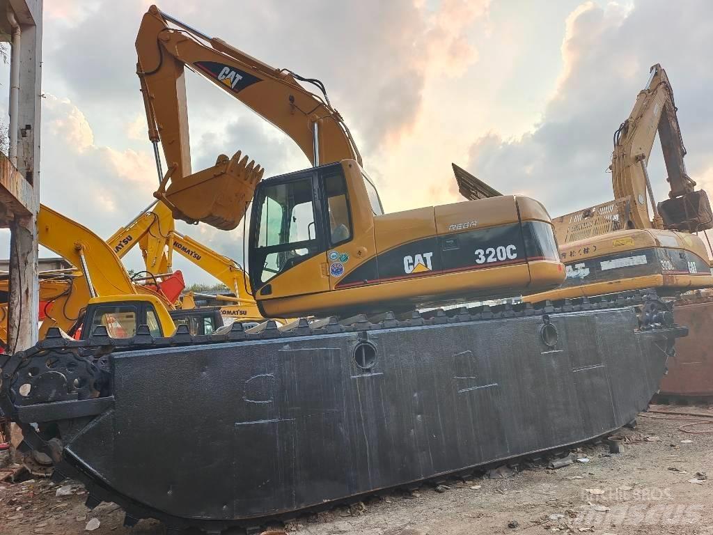 CAT 320 C الحفارات البرمائية