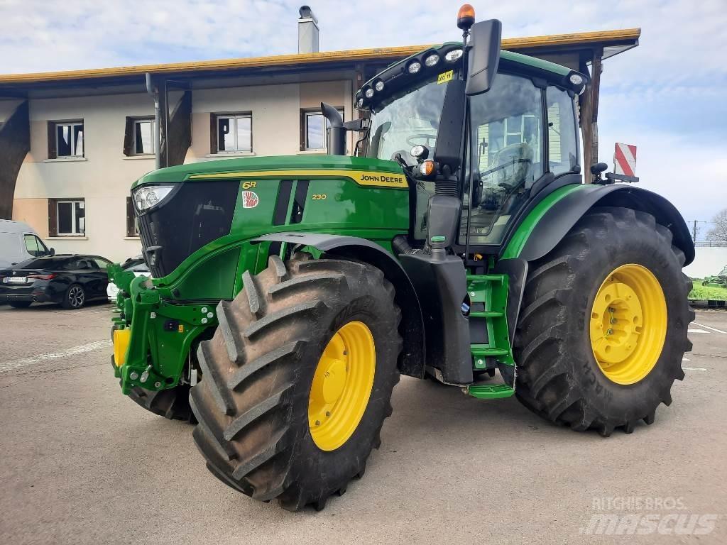 John Deere 6R230 الجرارات
