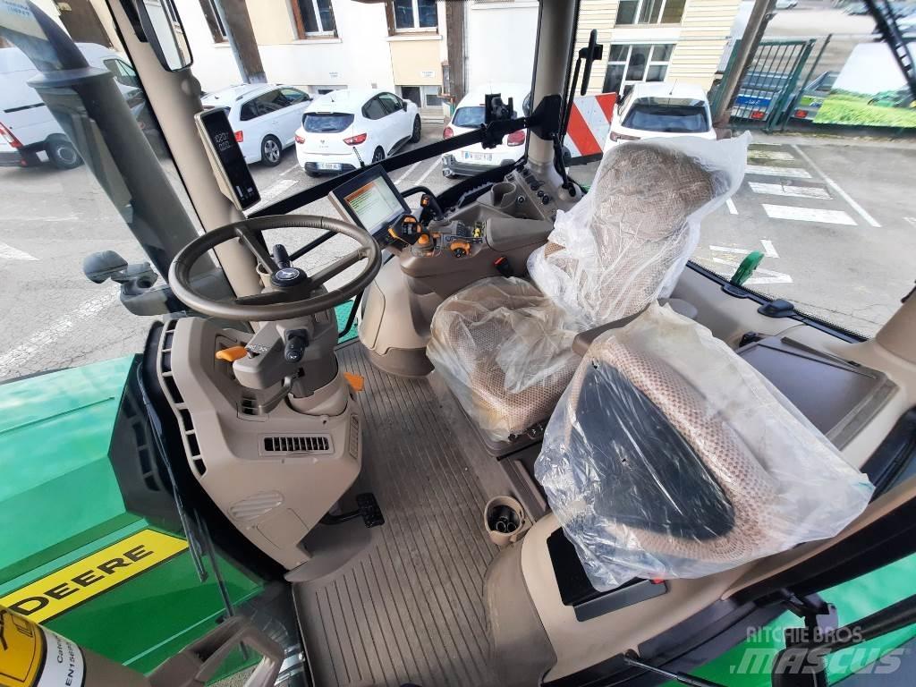 John Deere 6R230 الجرارات