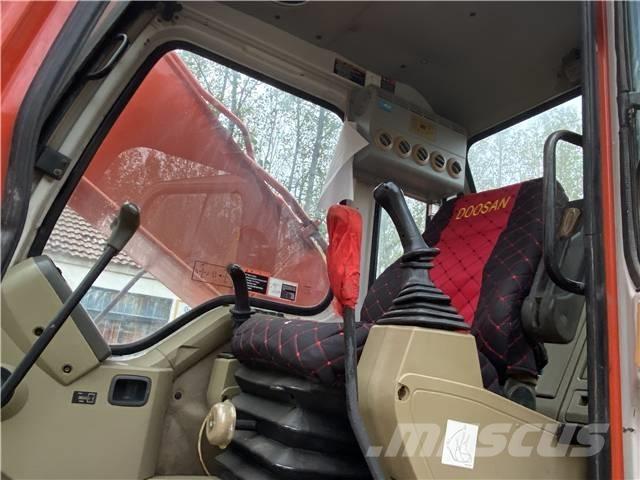 Doosan DH225 حفارات زحافة