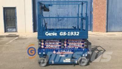 Genie GS 1932 رافعات مقصية الشكل