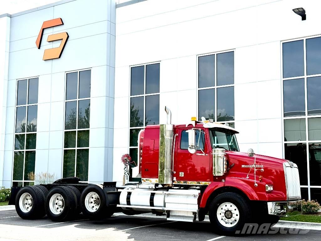 Western Star 4900 SB وحدات الجر