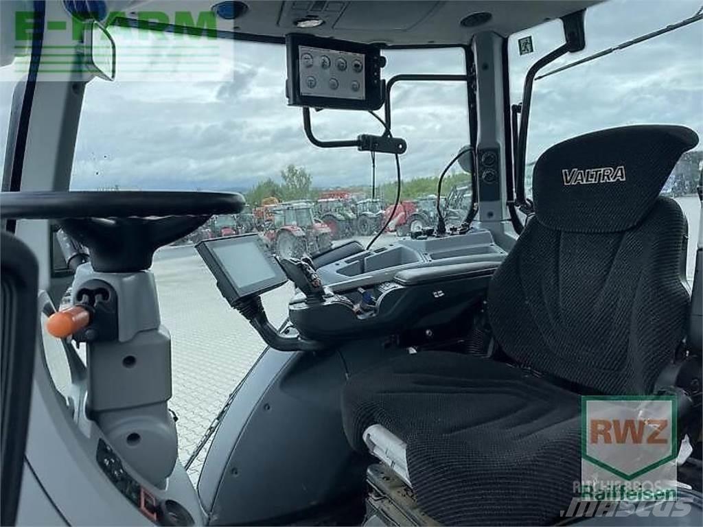 Valtra t234d الجرارات