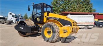 JCB VM 132 ضاغطات التربة