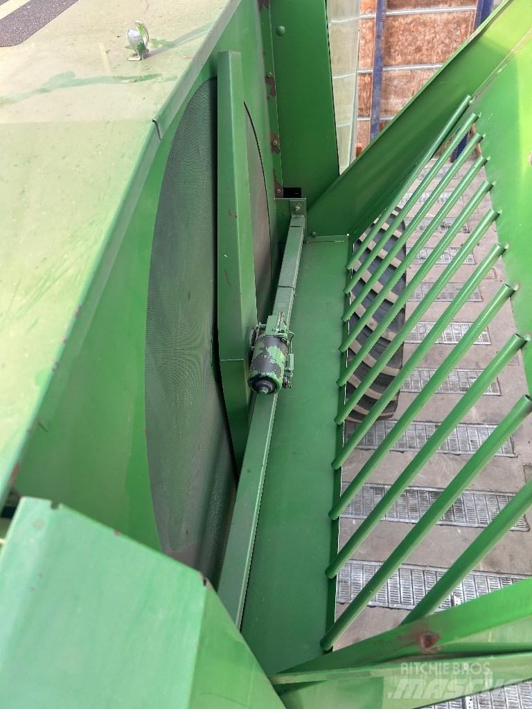 John Deere 2264 حصادات
