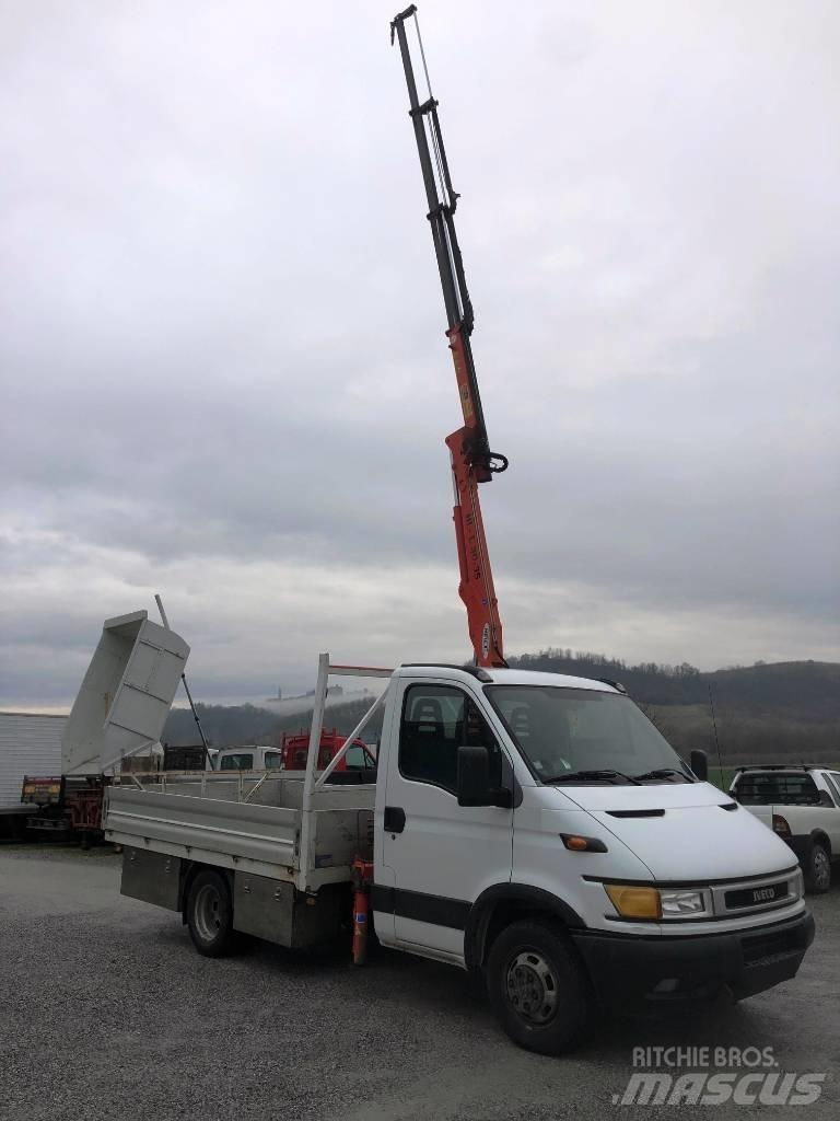 Iveco Daily 35-130 شاحنات ذات هيكل صندوقي