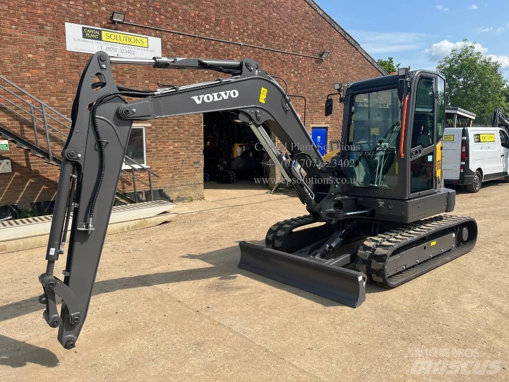 Volvo ECR 58 F حفارات صغيرة أقل من 7 طن (حفارات صغيرة)