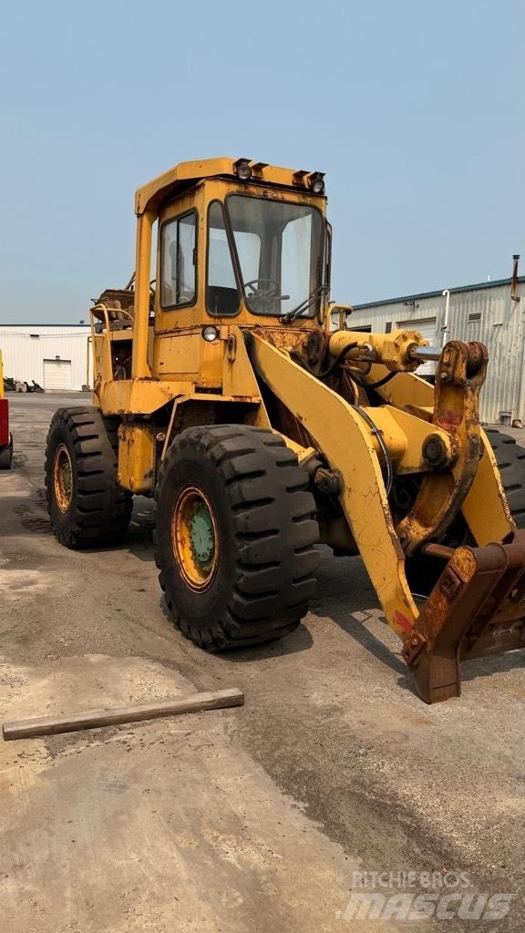CAT 950 E لوادر بعجل