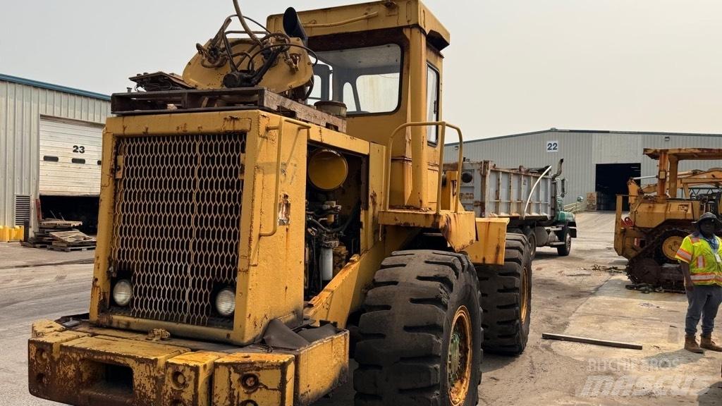 CAT 950 E لوادر بعجل