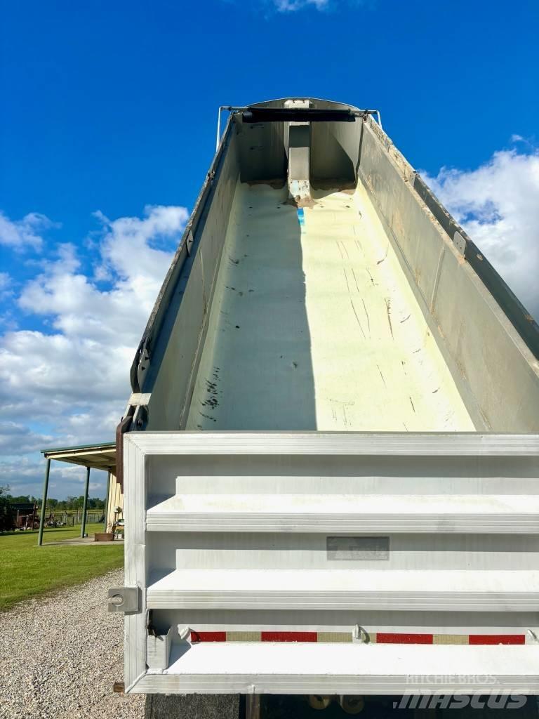 Travis 30ft End Dump مقطورات قلابة