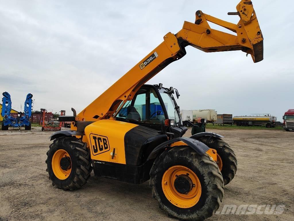 JCB 536-60 مناولات متداخلة