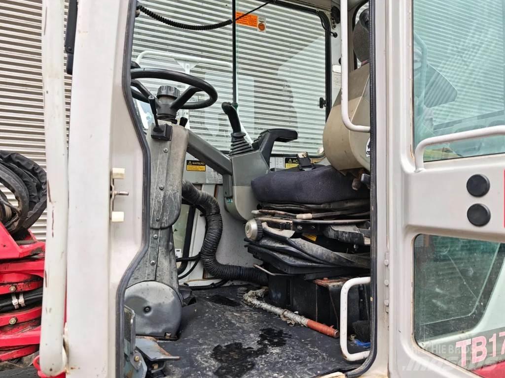 Takeuchi TB175W حفارات وسط 7 طن - 12 طن