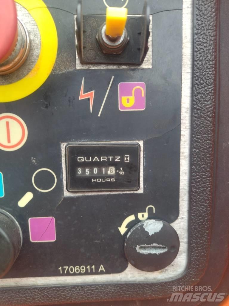 JLG 1350 SJP رافعات سلة تلسكوبية