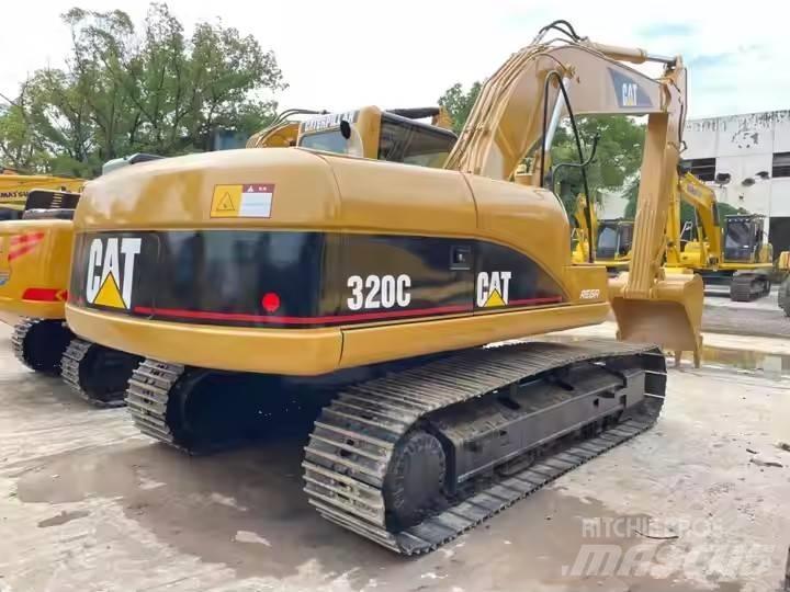 CAT CAT320C حفارات وسط 7 طن - 12 طن