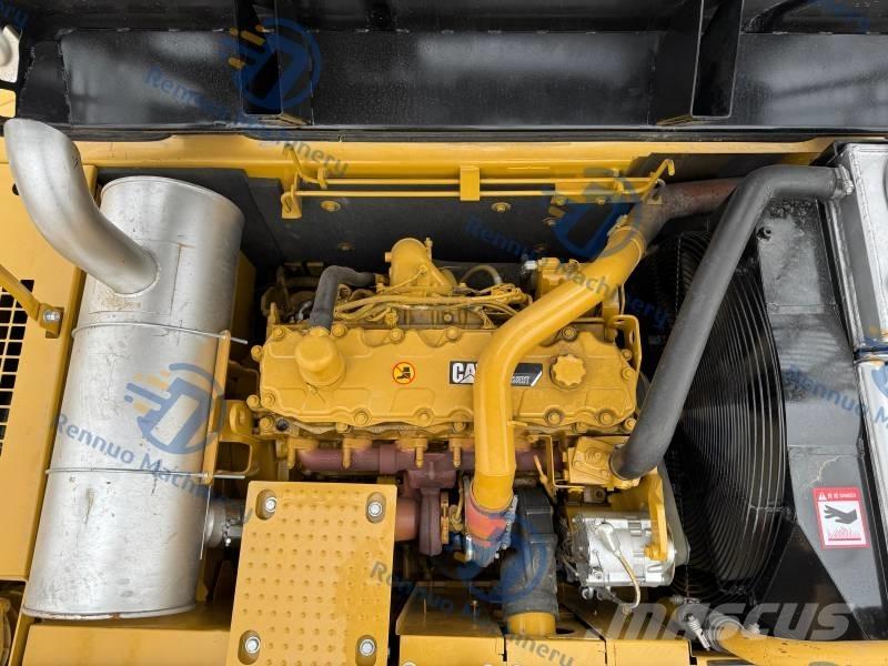 CAT 325D حفارات زحافة