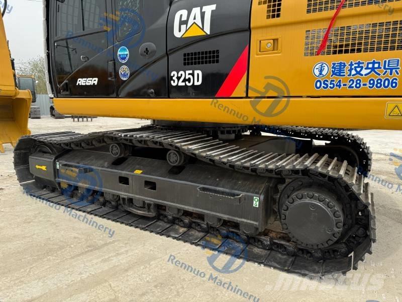 CAT 325D حفارات زحافة