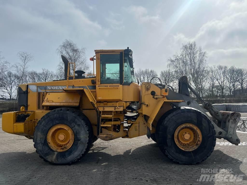 Volvo L 180 C لوادر بعجل