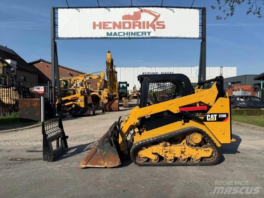 CAT 259D لوادر انزلاقية التوجيه